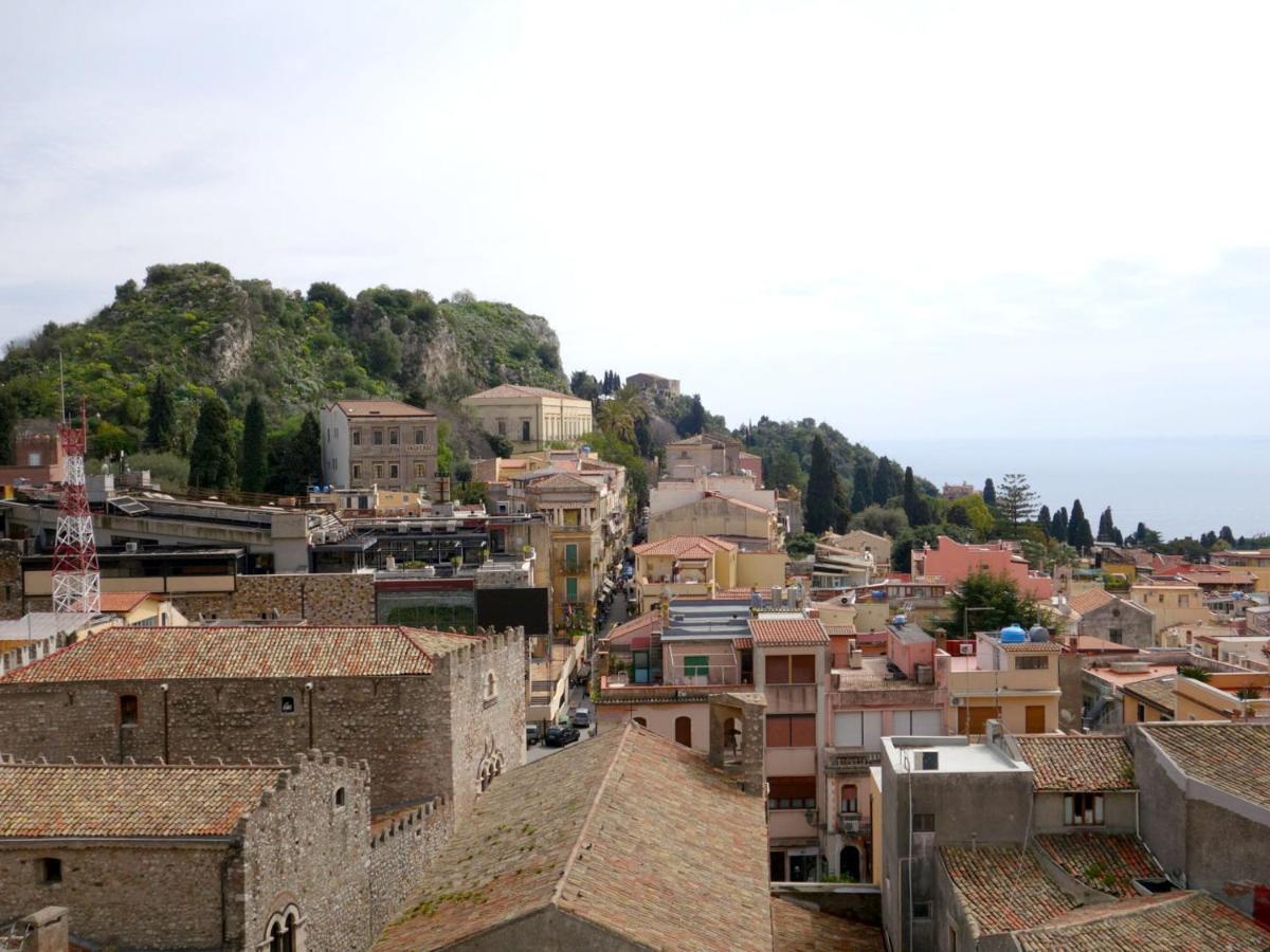 Sorriso * Taormina